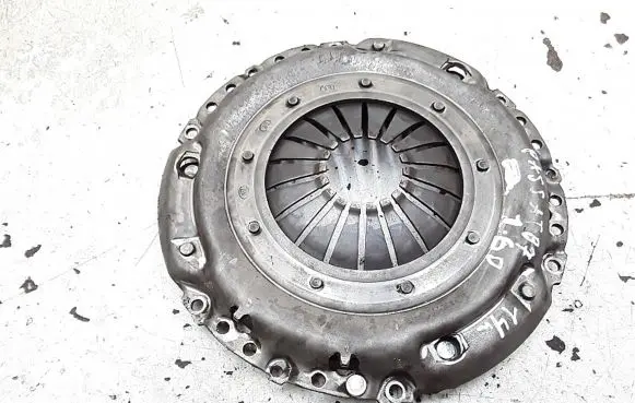Volkswagen PASSAT B7 Pressure plate 