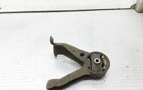 Mitsubishi Grandis Gearbox mount MR594384