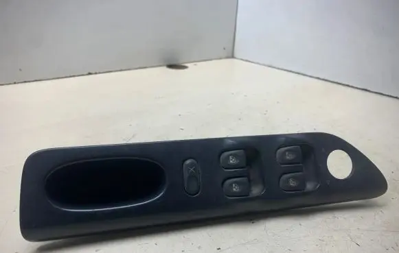 Renault Laguna I Electric window control switch 7701699599 03392081000