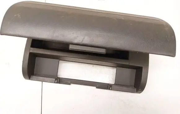 Nissan X-Trail T30 Glove box 68510EQ400