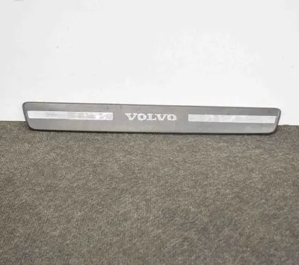 Volvo XC60 Front sill trim cover 31349002