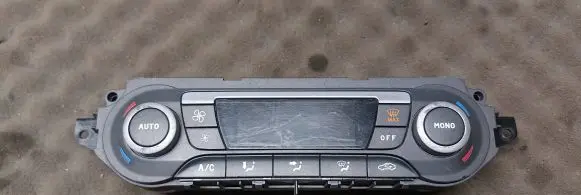 Ford Focus C-MAX Climate control unit 7M5T18C612AE W3KA31102