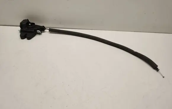 Mercedes-Benz CLS C218 X218 Loading door lock A2047500485
