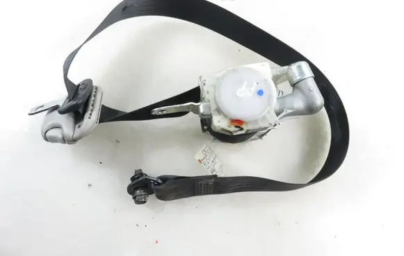 Suzuki Swift I Front seatbelt 8492063J1