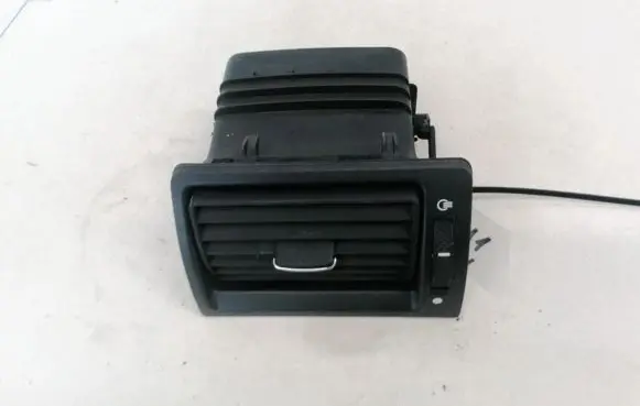 Dash center air vent grill