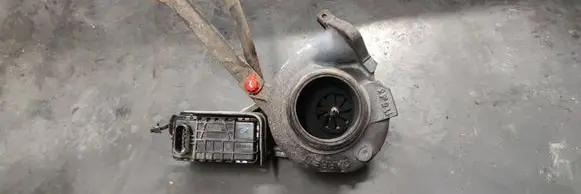 Mercedes-Benz E W211 Turbo A6470960099 6470960099