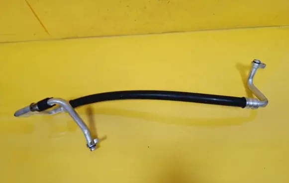 KIA Carens II Air conditioning (A/C) pipe/hose 