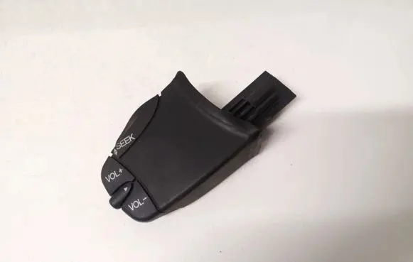 Multifunctional control switch/knob