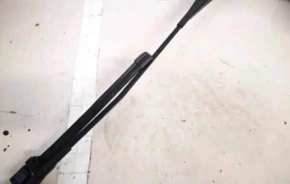 Ford Focus C-MAX Front wiper blade arm 3m5117524ca
