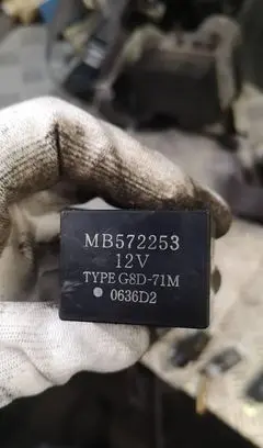 Mitsubishi Pajero Sport I Other relay mb572253