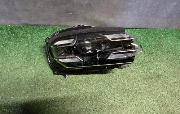 Porsche Taycan 9J1 Headlight/headlamp 9J1941060F 1140H400005 135700086630
