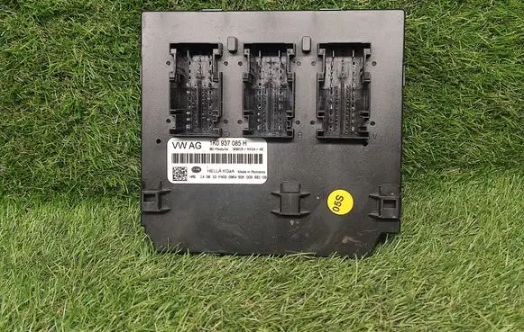 Volkswagen Golf Plus Comfort/convenience module 1K0937085H 5DK00965106