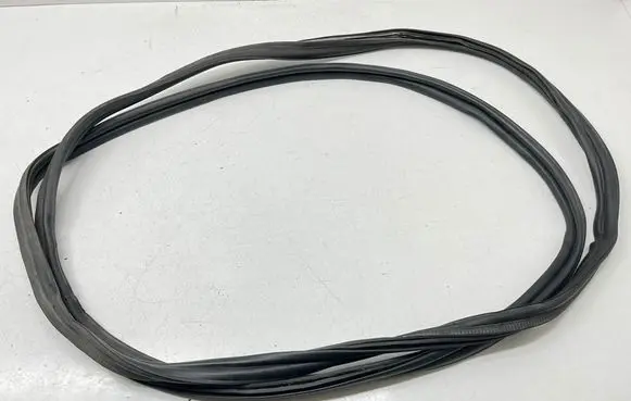 Peugeot Traveller Trunk rubber seal (body) 9808415480