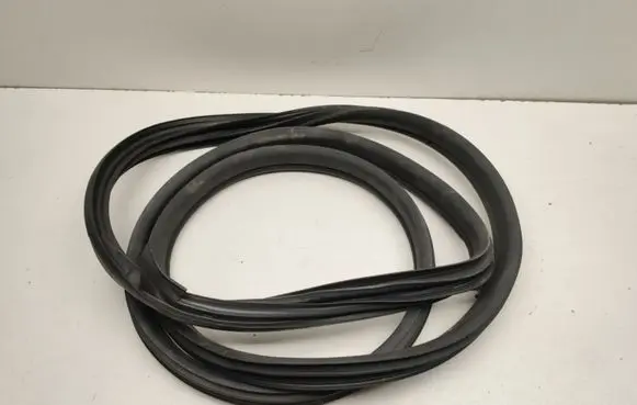 Mercedes-Benz CLS C218 X218 Front door rubber seal A2187202078