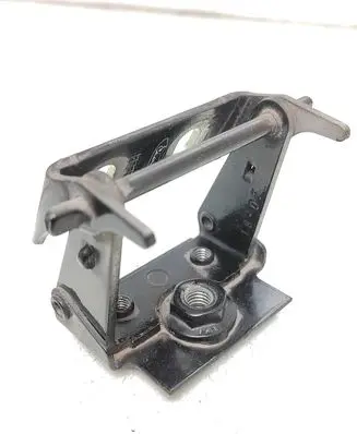 Ford Mondeo MK IV Tailgate/trunk/boot hinge