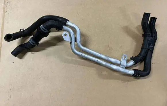 Audi Q5 SQ5 Engine coolant pipe/hose 80A121400B 815525647 088985000107