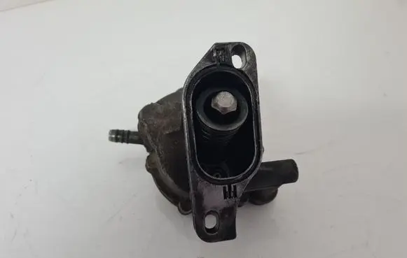 Volkswagen Transporter - Caravelle T4 Vacuum pump 075145100