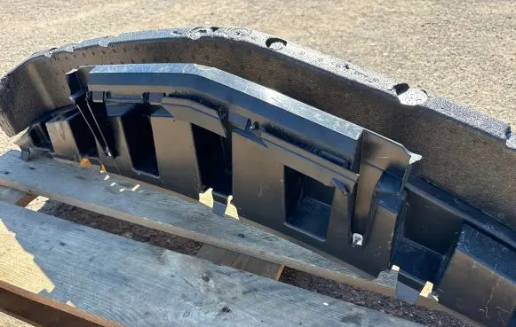 Chevrolet Camaro Front bumper cross member 84112320