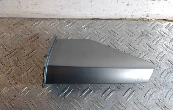 Toyota RAV 4 (XA40) Dashboard glove box trim 5543442010