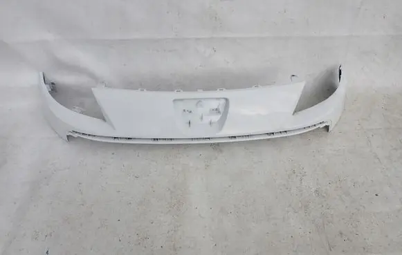Peugeot Partner Front bumper upper radiator grill 9677603377