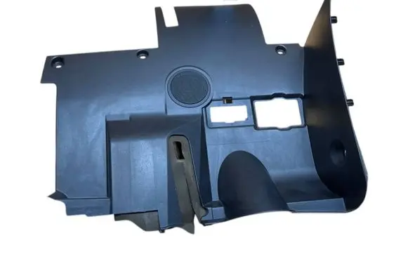 Foot area side trim