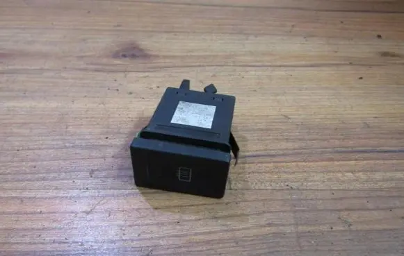 Audi A6 S6 C4 4A Windscreen/window heater switch