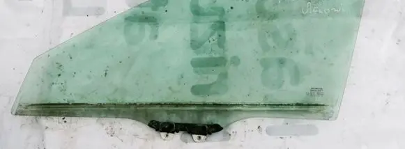Honda Accord Front door window glass four-door