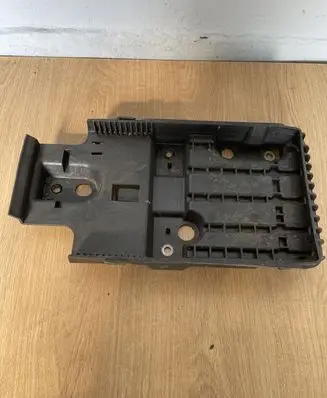 Volvo XC60 Battery tray 31688220