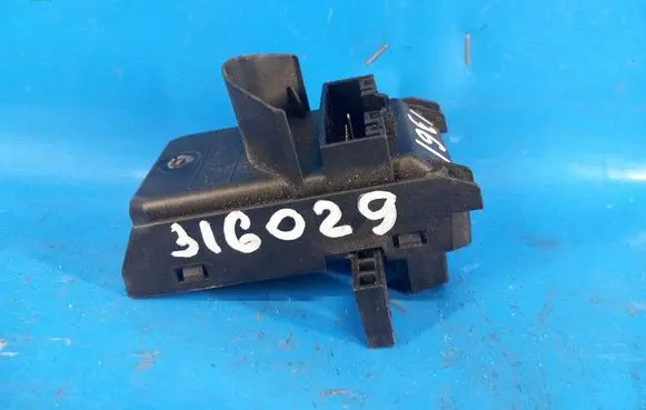 Ford Mustang VI Central body control module QR3T14F642AA