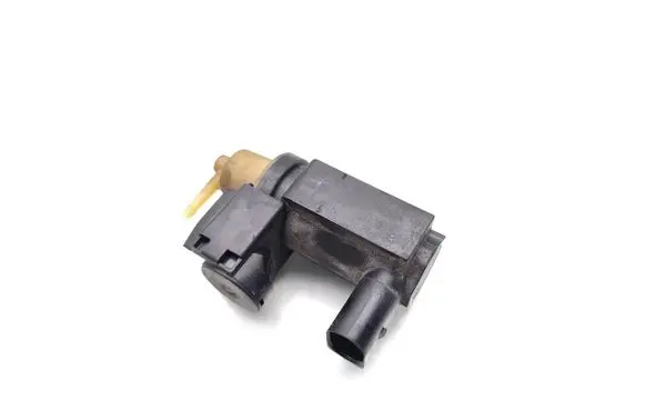Volvo S60 Turbo solenoid valve 31339808 7.04664.00