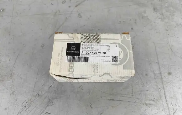 Mercedes-Benz S C217 Brake pads (rear) A0074209120