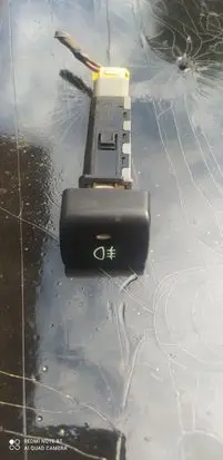 Fog light switch