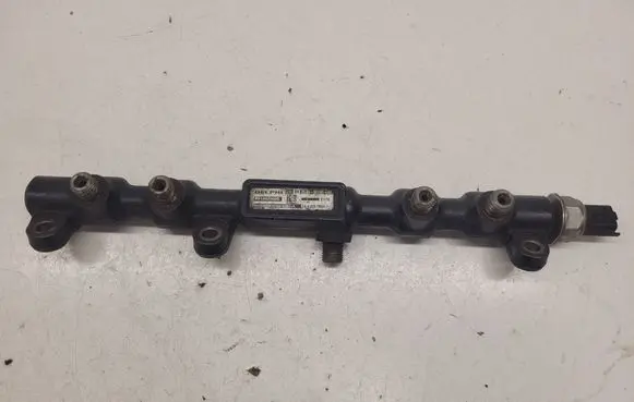 Ford Mondeo Mk III Fuel main line pipe 2S7Q9D280AE R9144Z050B