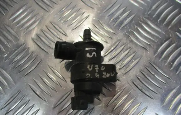 Volvo V70 Valve vacuum 