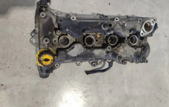 Nissan Qashqai Rocker cam cover 132653841R