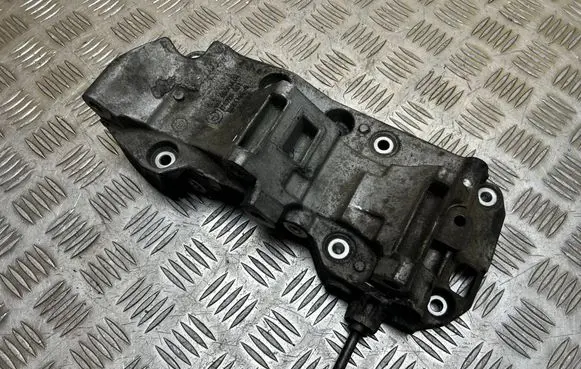 BMW 5 F10 F11 Generator/alternator bracket 8506863 11168506863 174786