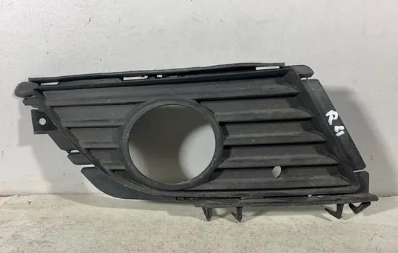 Opel Corsa C Front bumper lower grill 13120838