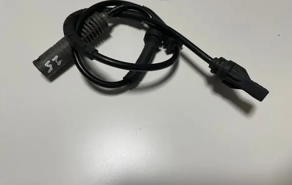 BMW 3 E92 E93 ABS brake wheel speed sensor 6762465