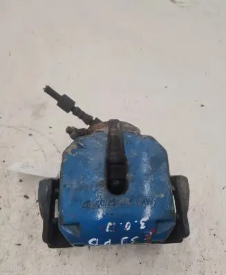 BMW 5 E39 Front brake caliper