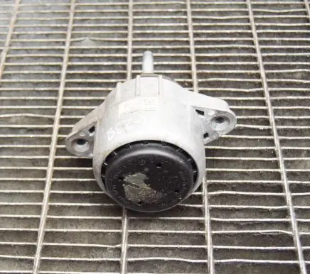 Porsche Panamera (970) Engine mount bracket 94837505712