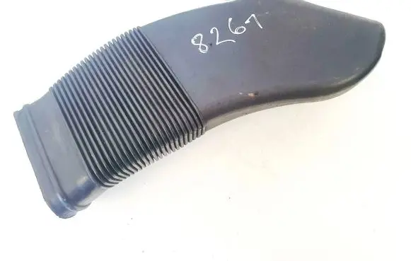 Audi A4 S4 B5 8D Air intake hose/pipe 8d0129617e