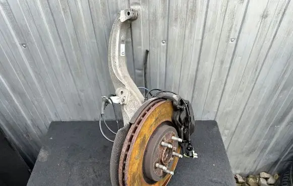 Jaguar XF X260 Front wheel hub
