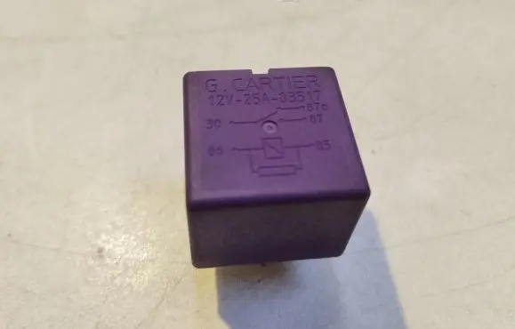 Citroen Xsara Picasso Other relay 03517