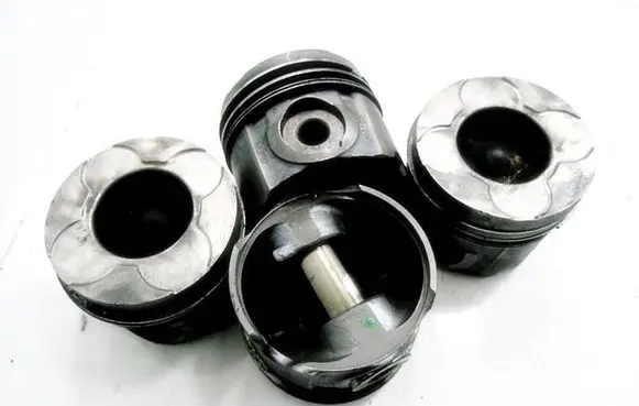 Opel Zafira C Piston 6863971316