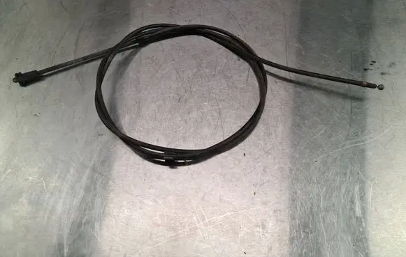 Volkswagen Golf IV Engine bonnet/hood lock release cable 1J1823531C