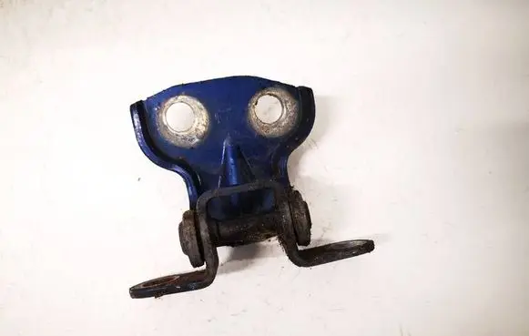 Daihatsu Sirion Rear door lower hinge