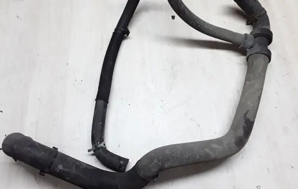 Renault Megane III Engine coolant pipe/hose