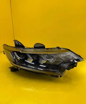 Mitsubishi Outlander Headlight/headlamp 8301D332