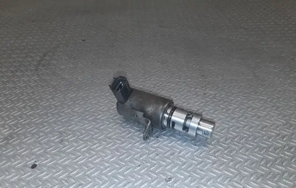 Mitsubishi Outlander Camshaft vanos timing valve K5T45596