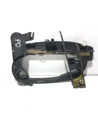 Front door exterior handle/bracket